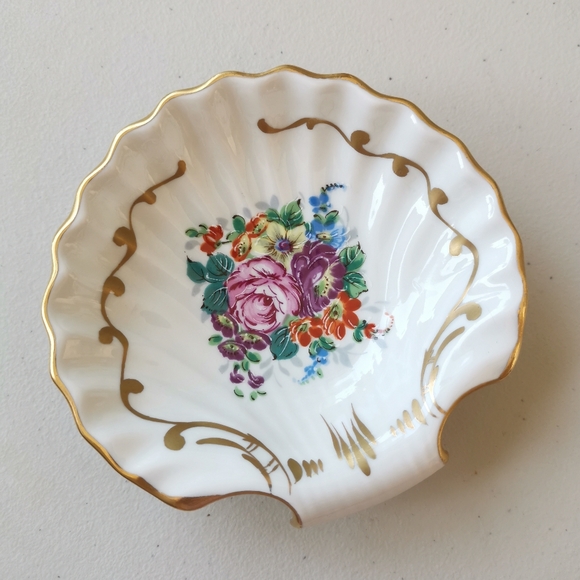 Porcelain De Freance Hand Painted Gold Trim Floral Shell Shape Dish Trinket Dish - Picture 4 of 7
